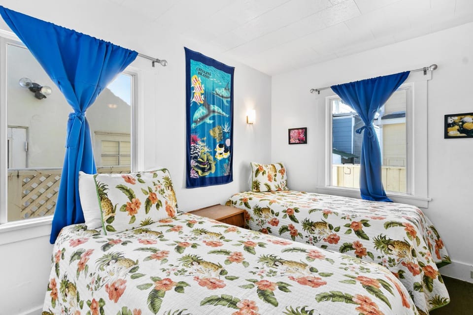 358D 358 Descanso Ave House in Avalon