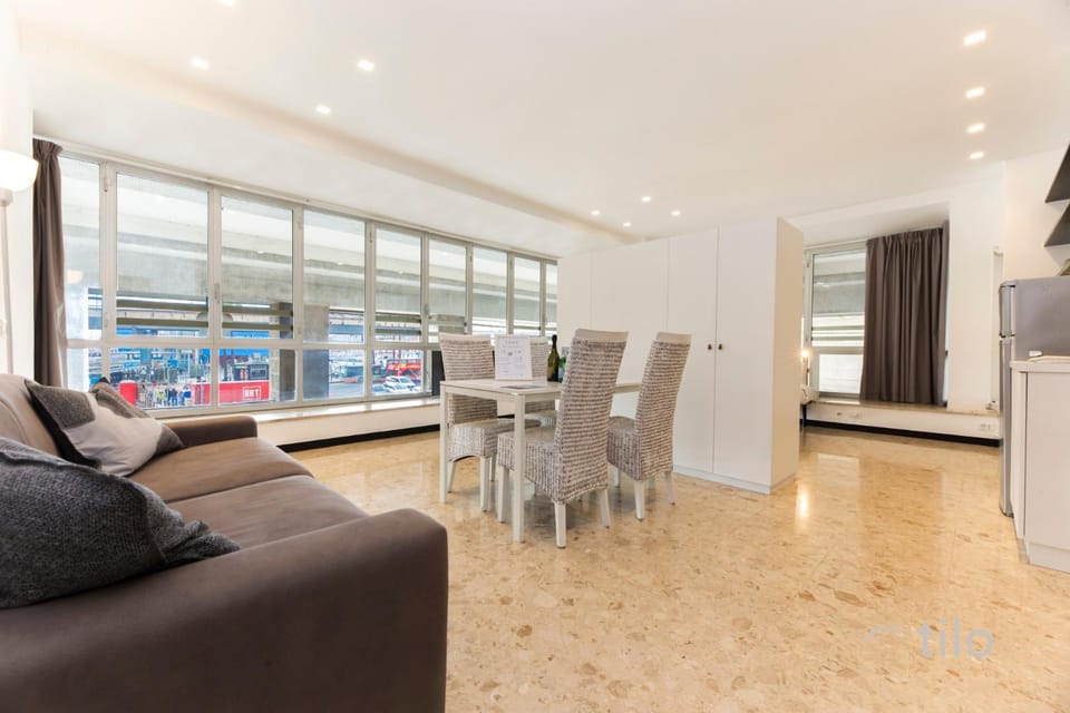 TV and multimedia, Living room, Dining area