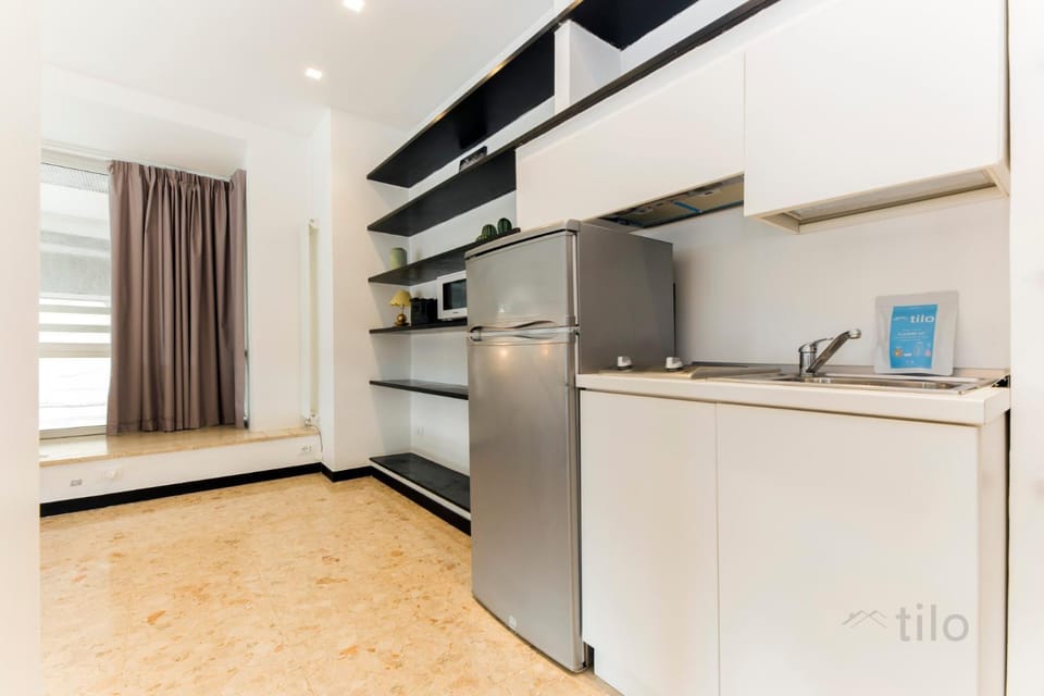 Kitchen or kitchenette, dishwasher, oven, pet friendly