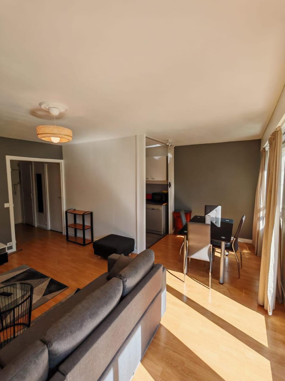 Communal lounge/ TV room, Living room, Lounge or bar, Seating area, Dining area