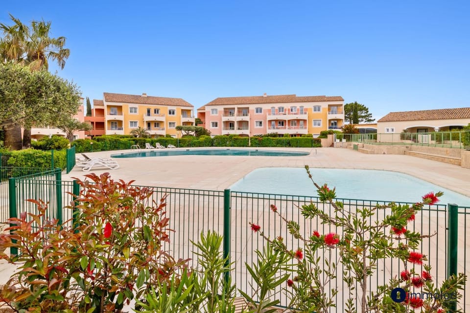 Apartment in Les Issambres in a holiday residence Apartment in Sainte-Maxime