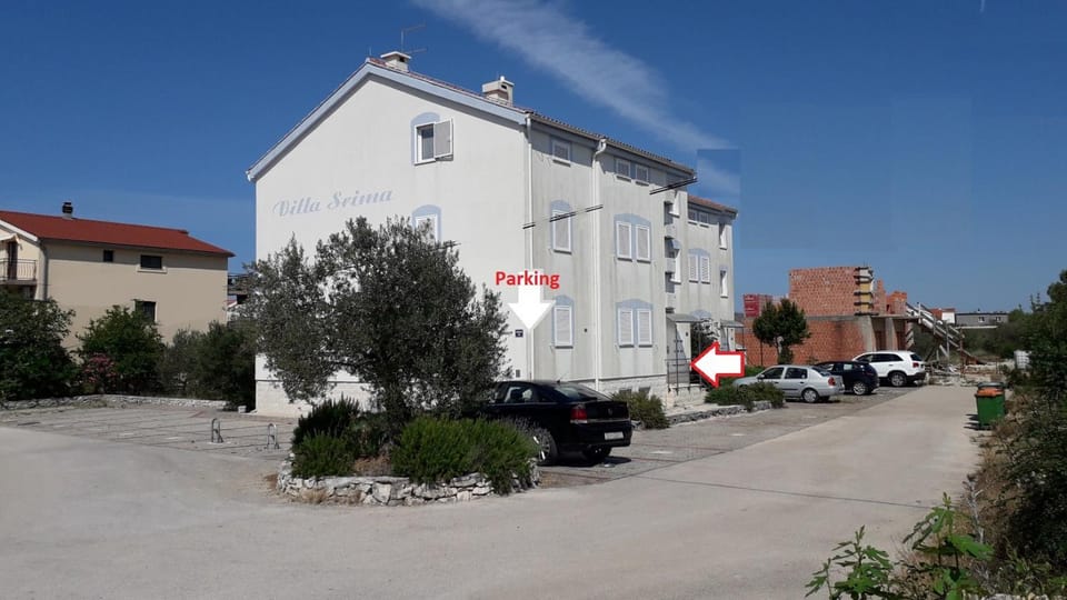 Property building, Parking