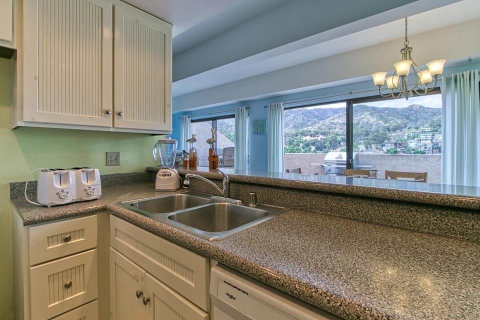 Bahia Vista B44 House in Avalon