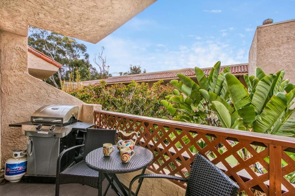 Bahia Vista C50 House in Avalon