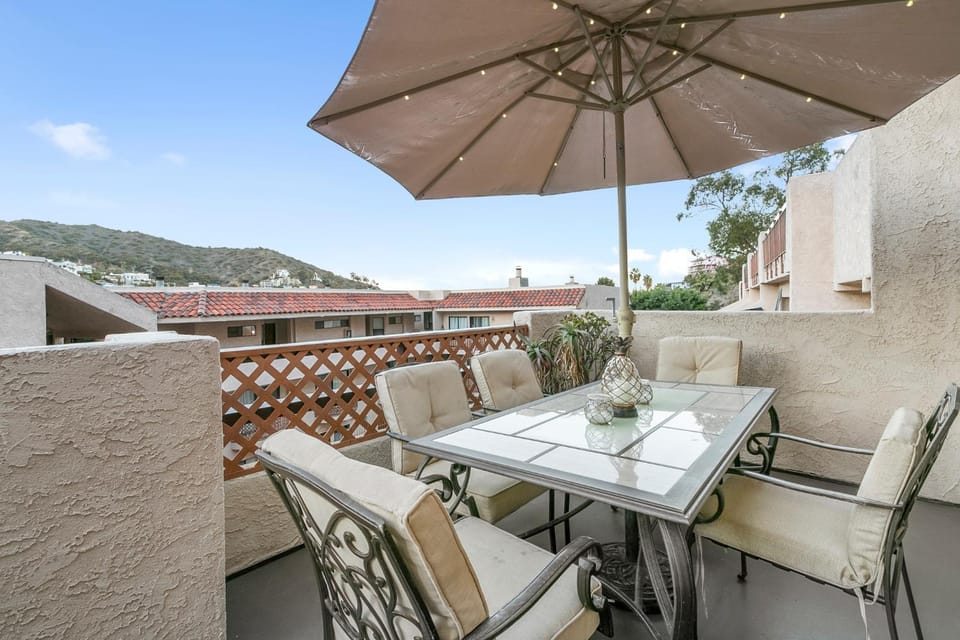 Bahia Vista C54 House in Avalon