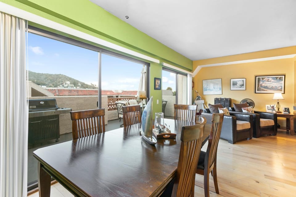 Bahia Vista C54 House in Avalon
