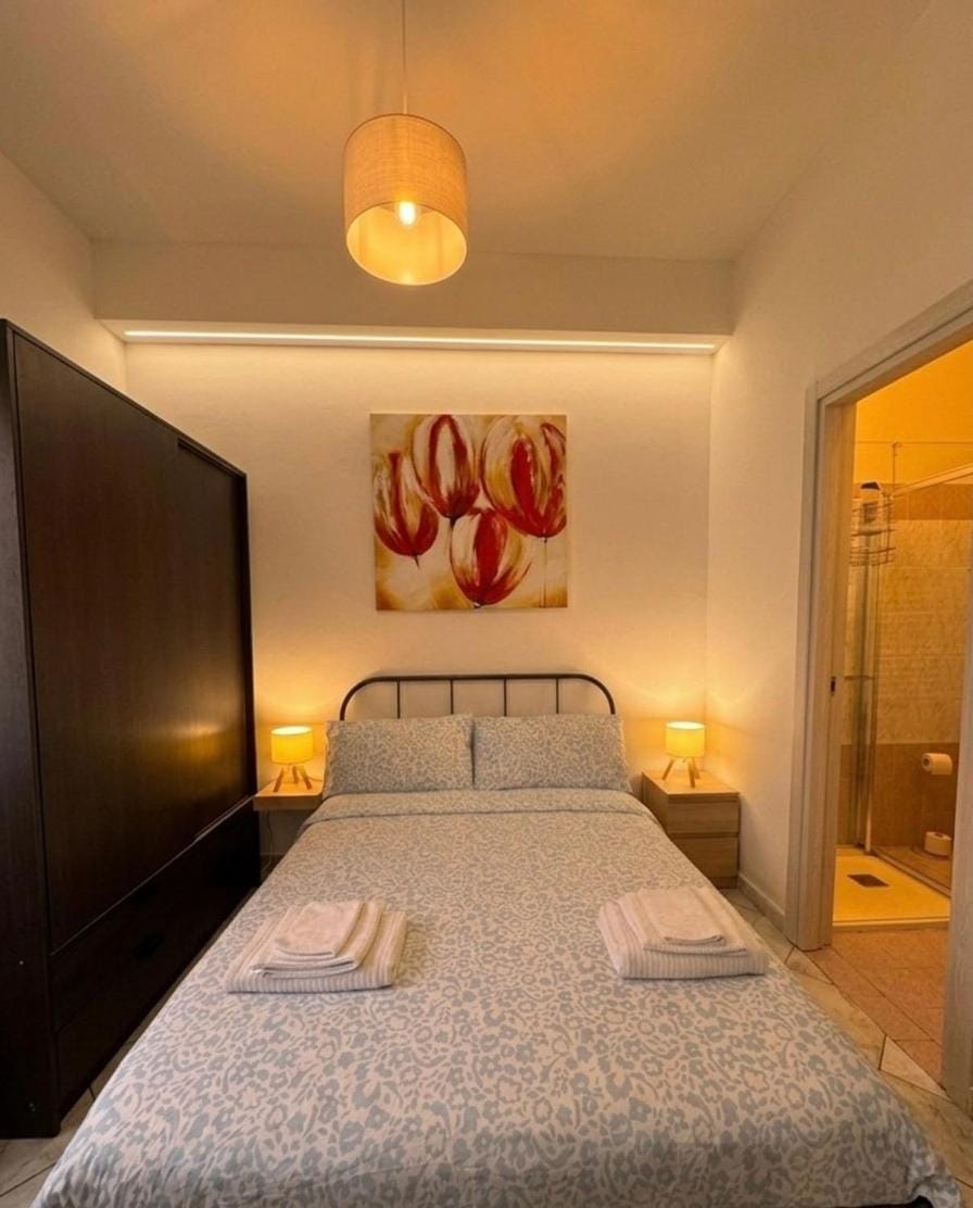 Guest House in Elegant Apartment close to the Center Bed and Breakfast in Milan