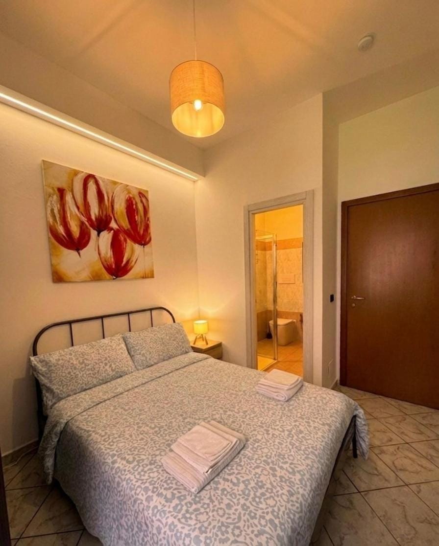 Guest House in Elegant Apartment close to the Center Bed and Breakfast in Milan