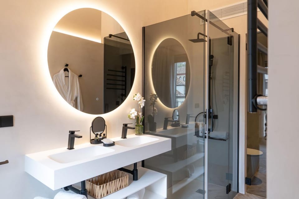 Shower, Bathroom
