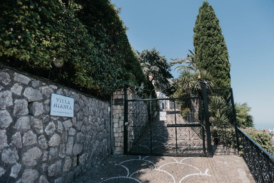 Villa Bianca Sorrento Villa in Priora