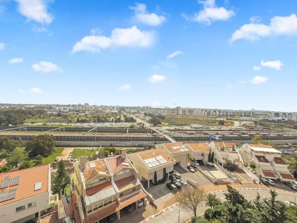 Dreamy Hilltop Grand Apartment Apartment in Herzliya