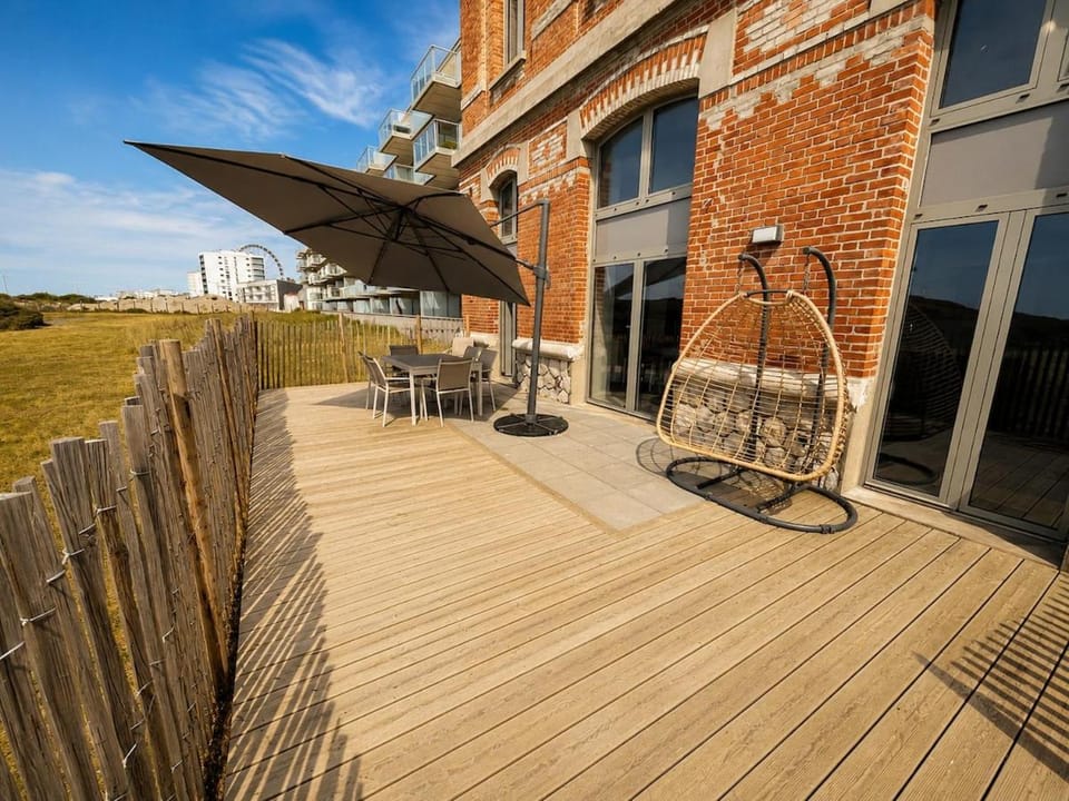 Superbe Duplex FACE MER avec Terrasse sur la plage de Berck et 2 Places de Parking Apartment in Berck