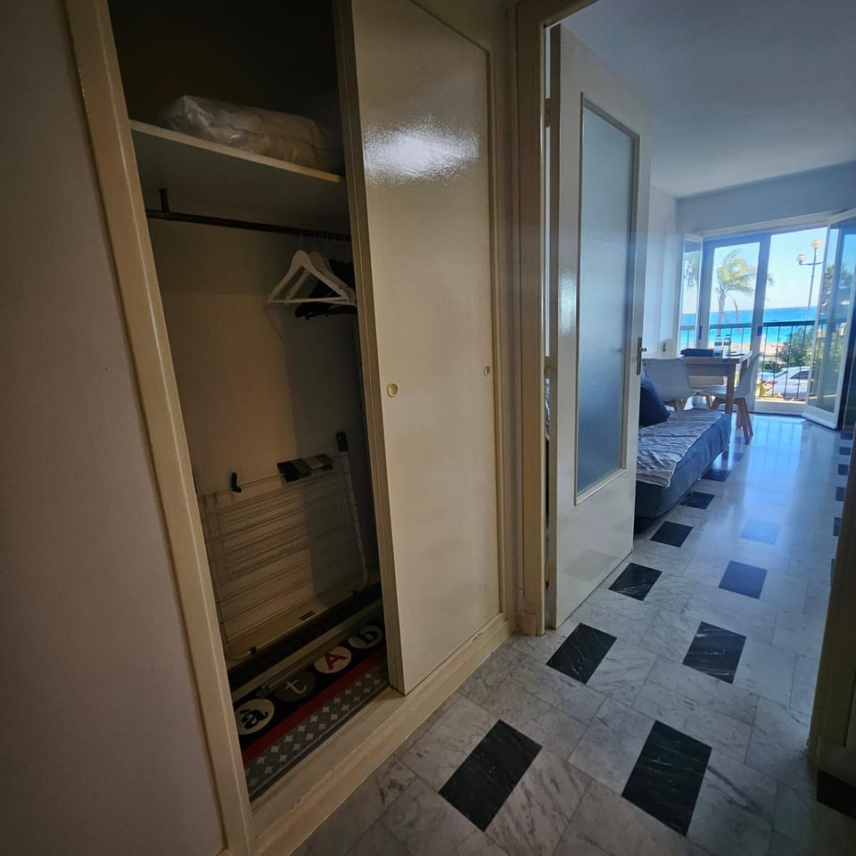 storage, wardrobe