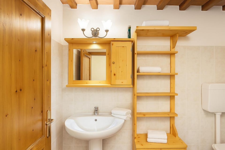 42 Cozy Amiata Escape Private Pool, Fast Wi-Fi & Free Parking Apartment in Tuscany