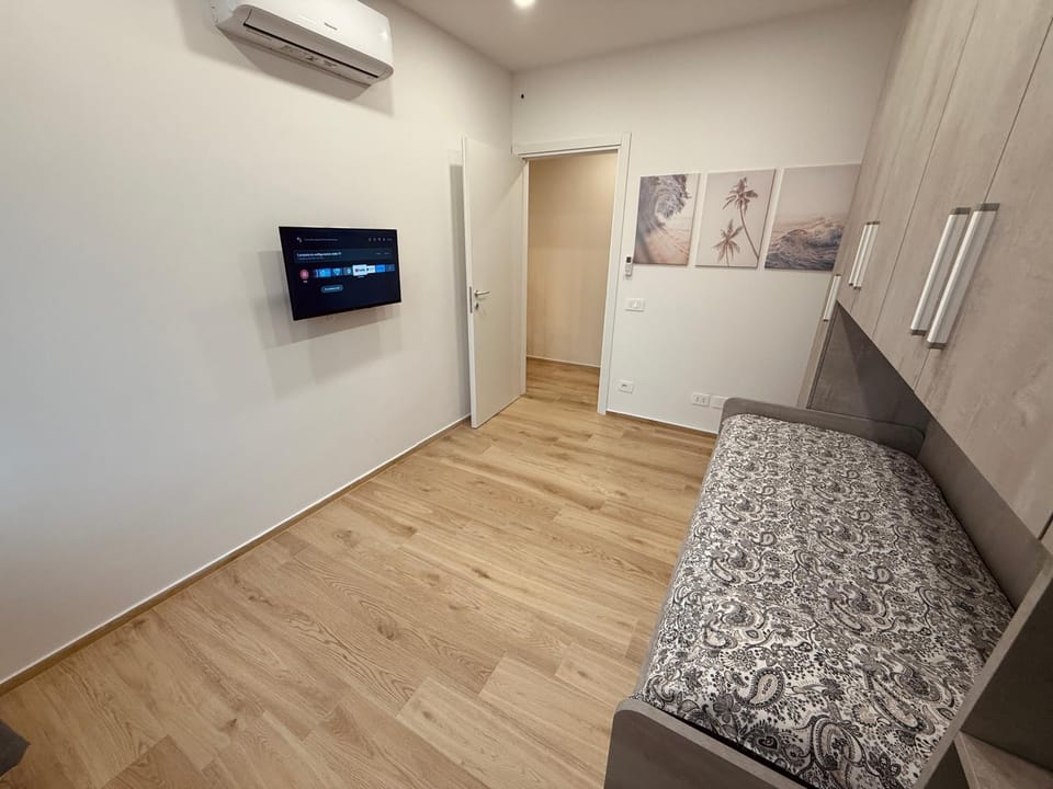 TV and multimedia, Bedroom