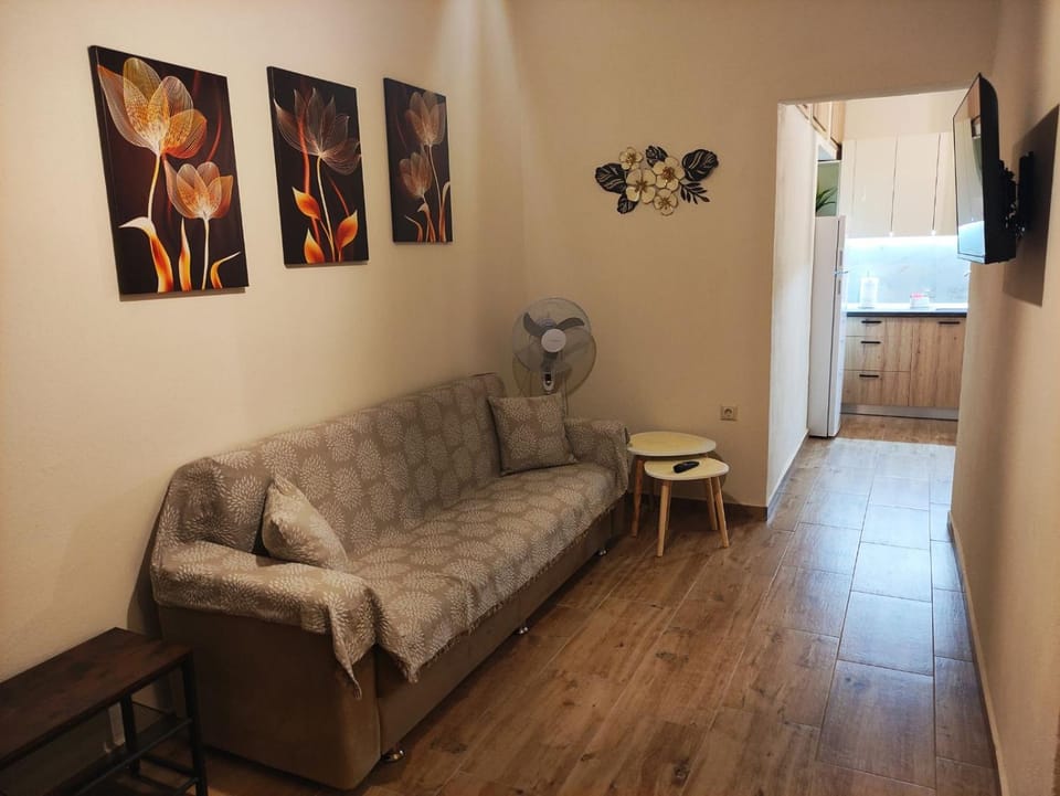 TV and multimedia, Seating area