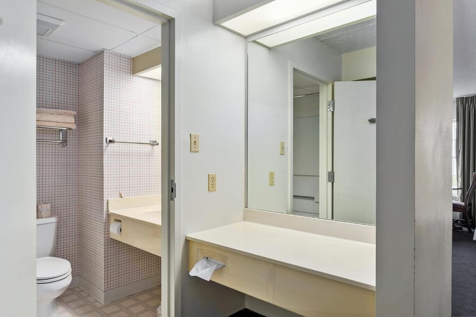 First Floor Standard Deluxe House in Maryland