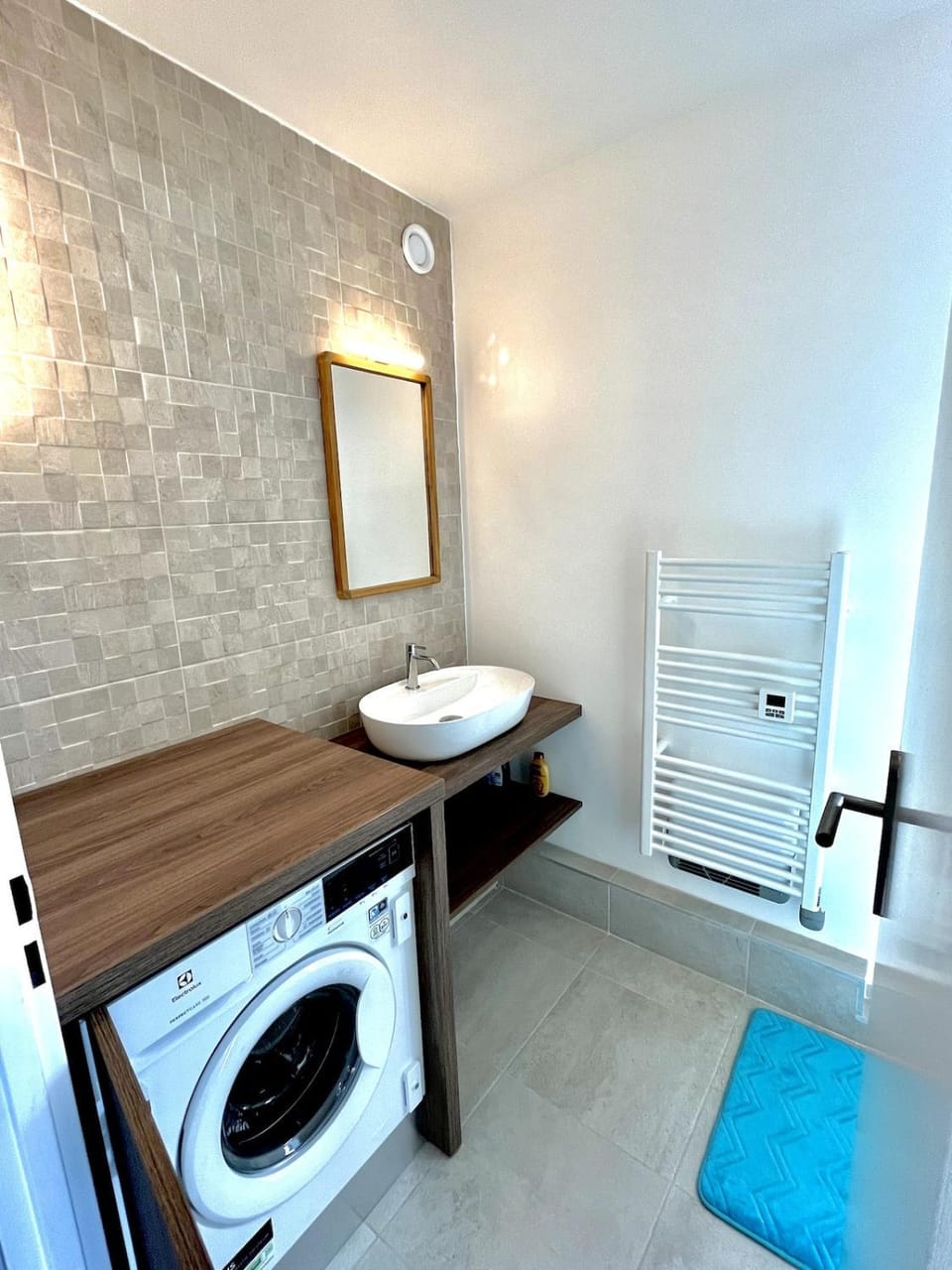 Free Parking - Air Conditioning - WIFI - Silent Apartment in Montpellier