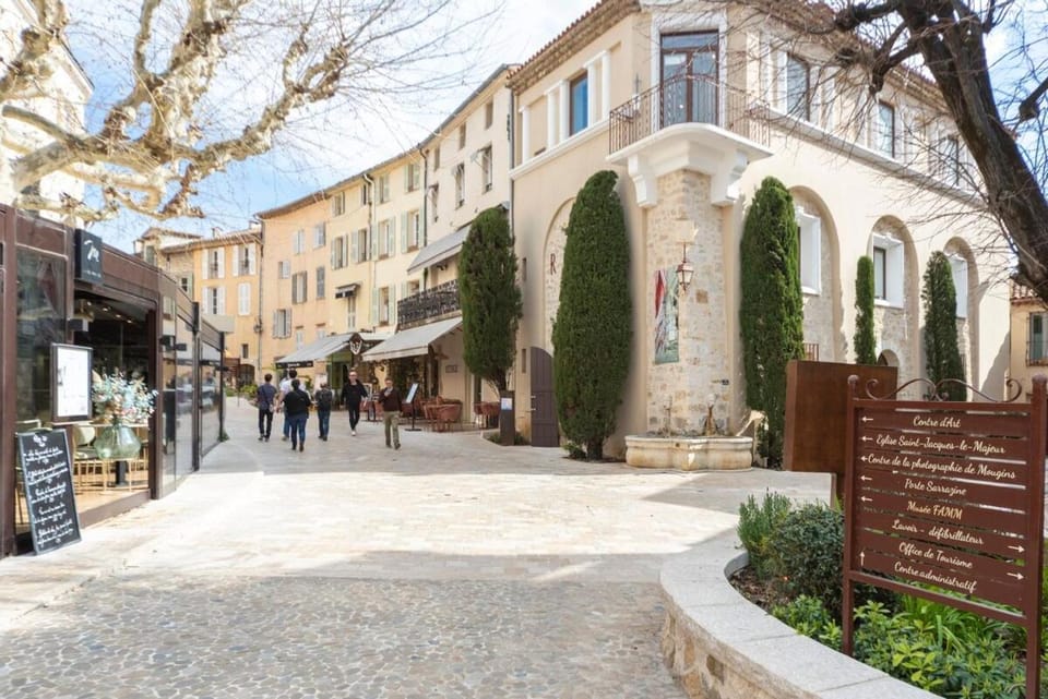 Cozy modern T2 - Old Village Mougins Apartment in Mouans-Sartoux