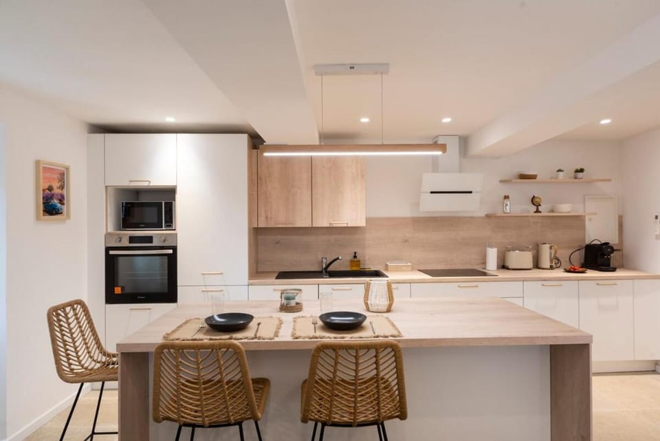 Cozy modern T2 - Old Village Mougins Apartment in Mouans-Sartoux