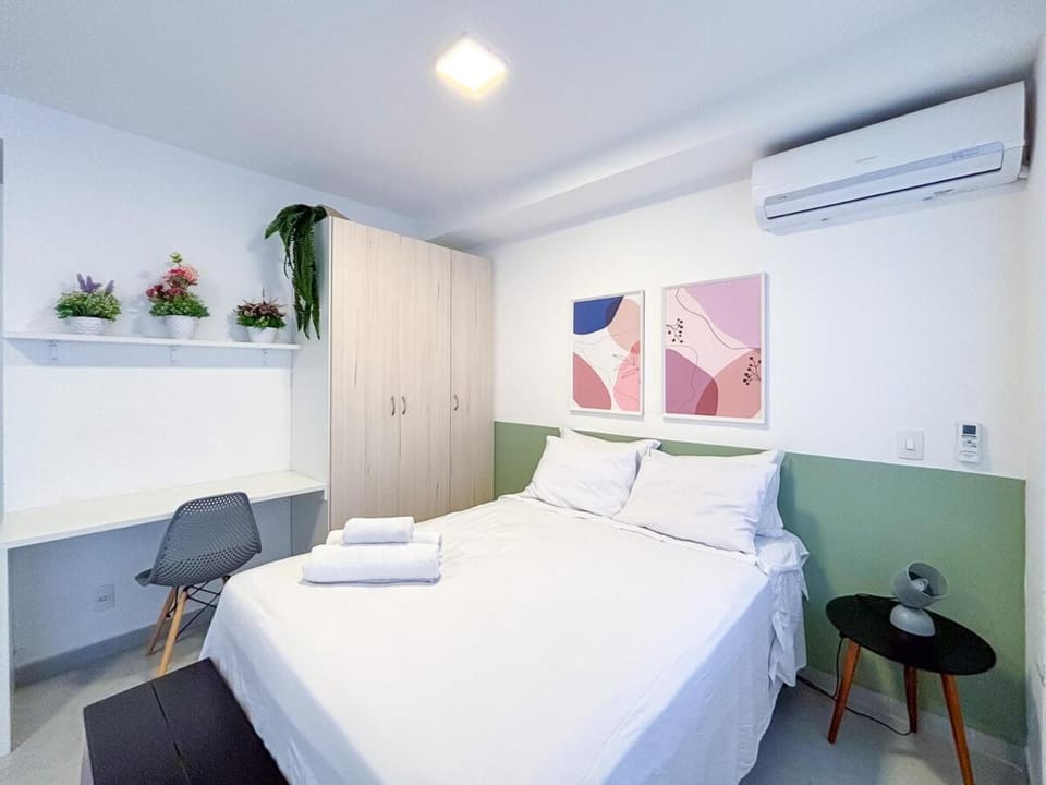 Bed, Photo of the whole room, Business facilities, Bedroom, air conditioner
