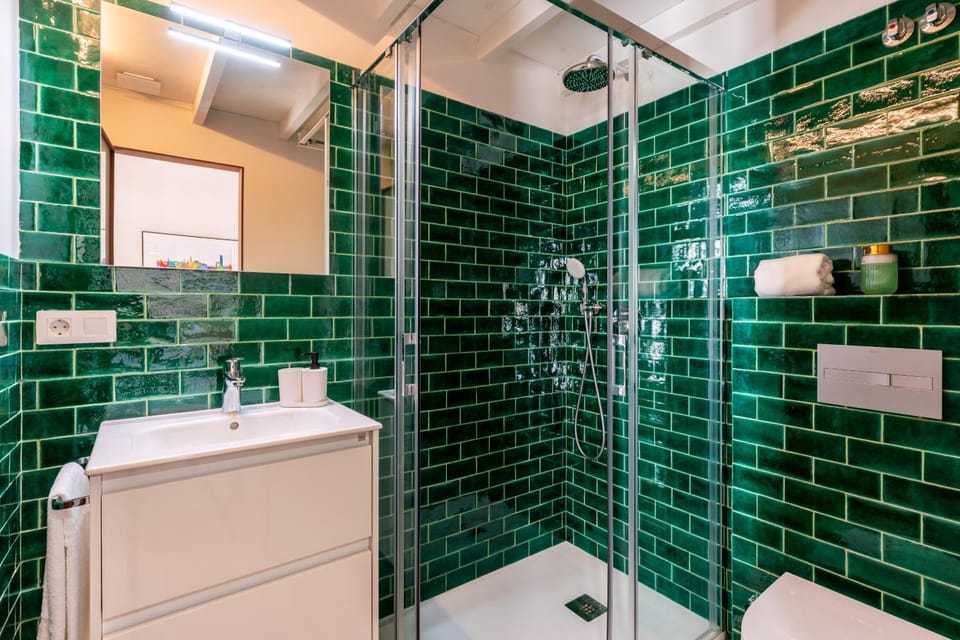 Shower, Bathroom