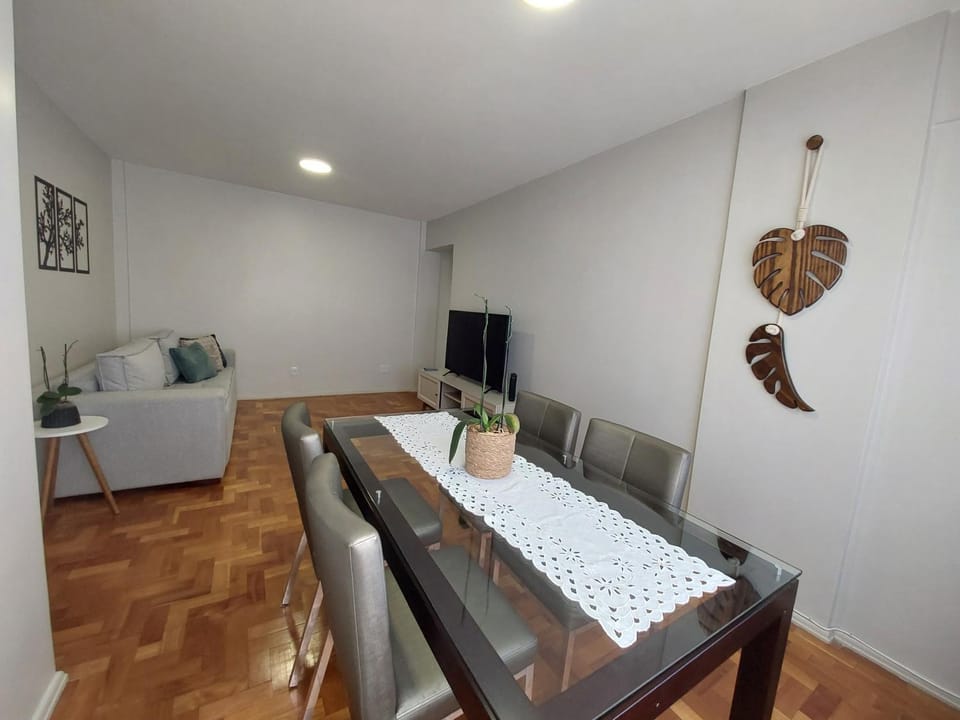 Living room, Dinner