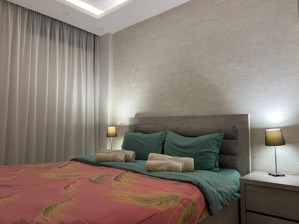 Bedroom, towels