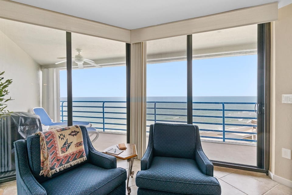 Ebb Tide 806 House in Edgewater