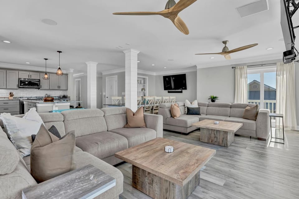 Salty Towers by Sea Scape Properties House in Surf City