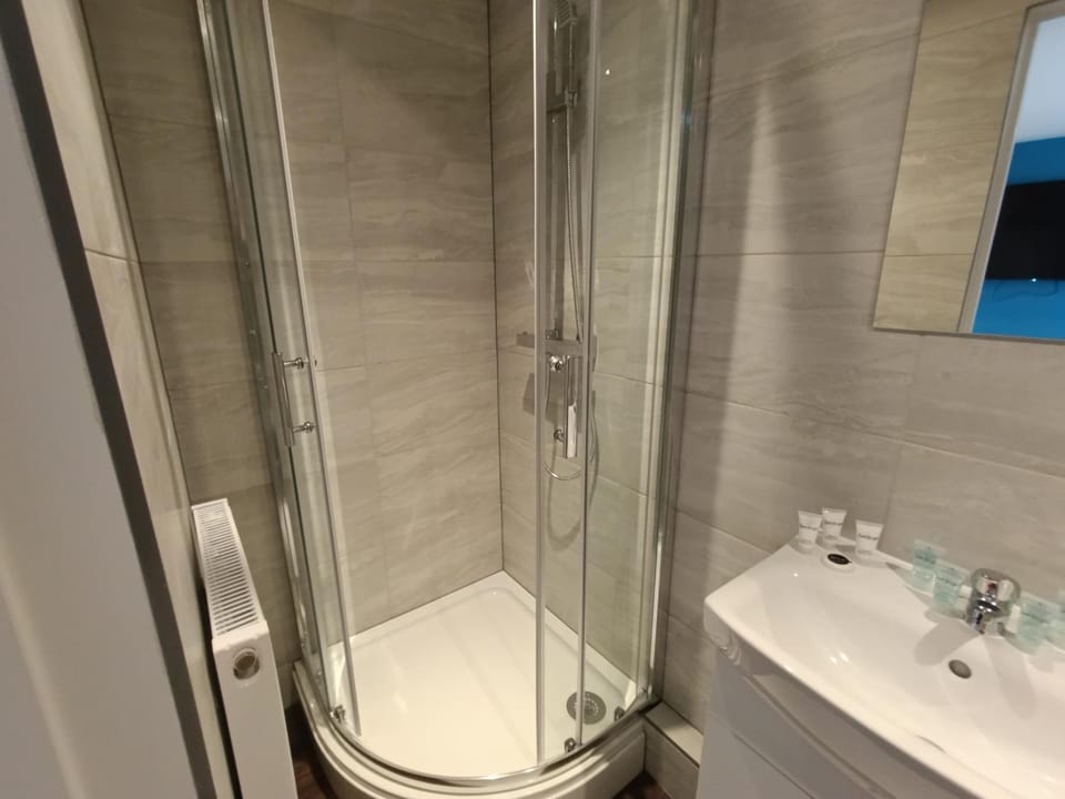 Open Mind Property - HotTub, 2 Guests & 1 Bed Apartment in Bognor Regis