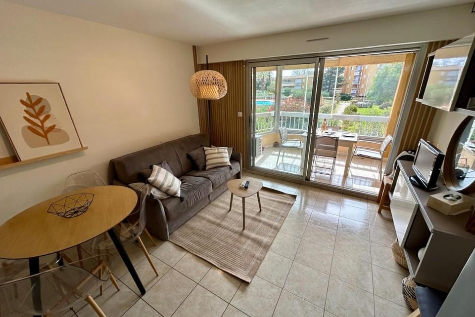 Bedroom Apartment in Le Lavandou Pool Parking Apartment in Le Lavandou