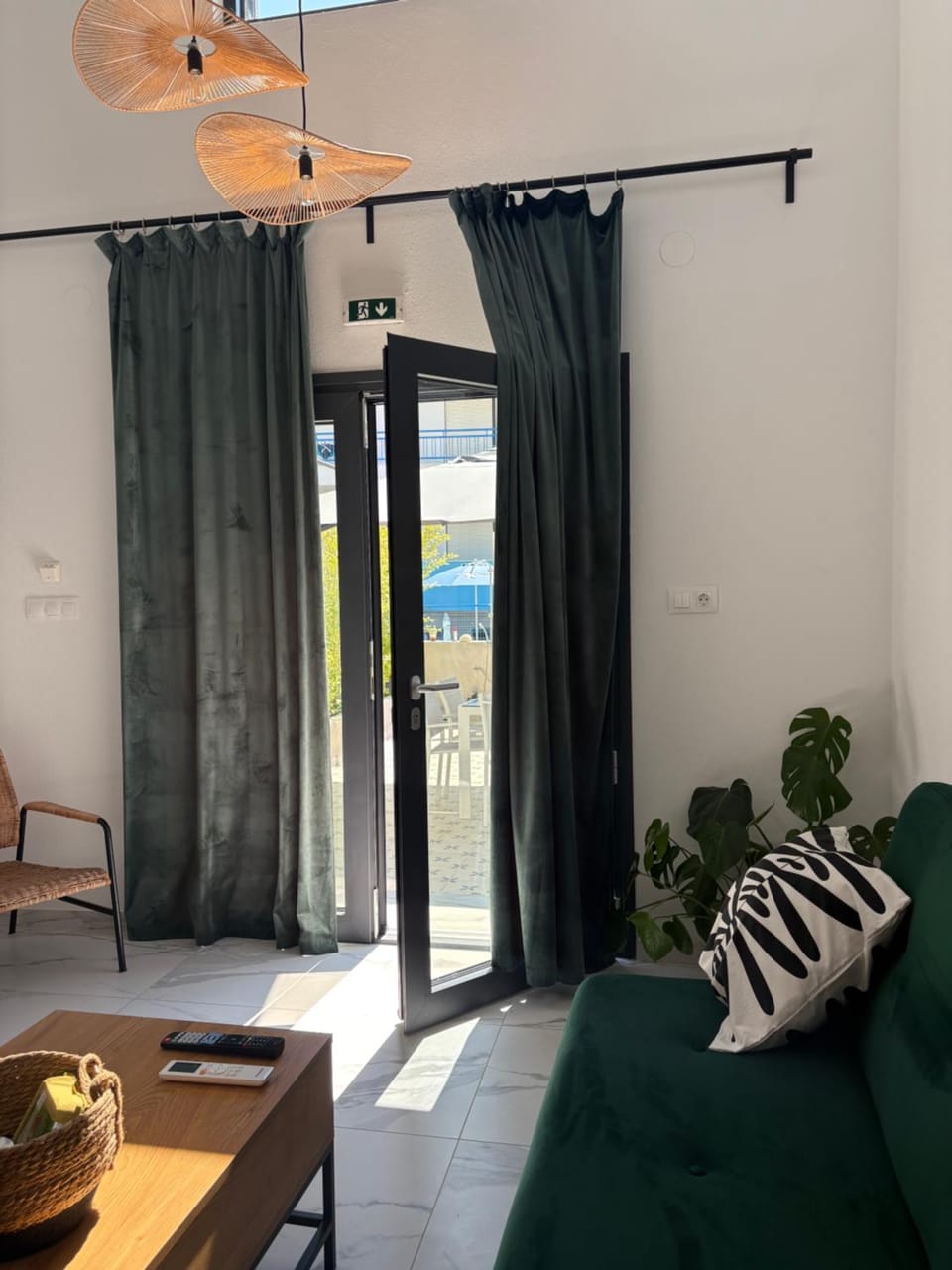 Zohavillas white Villa in Halkidiki