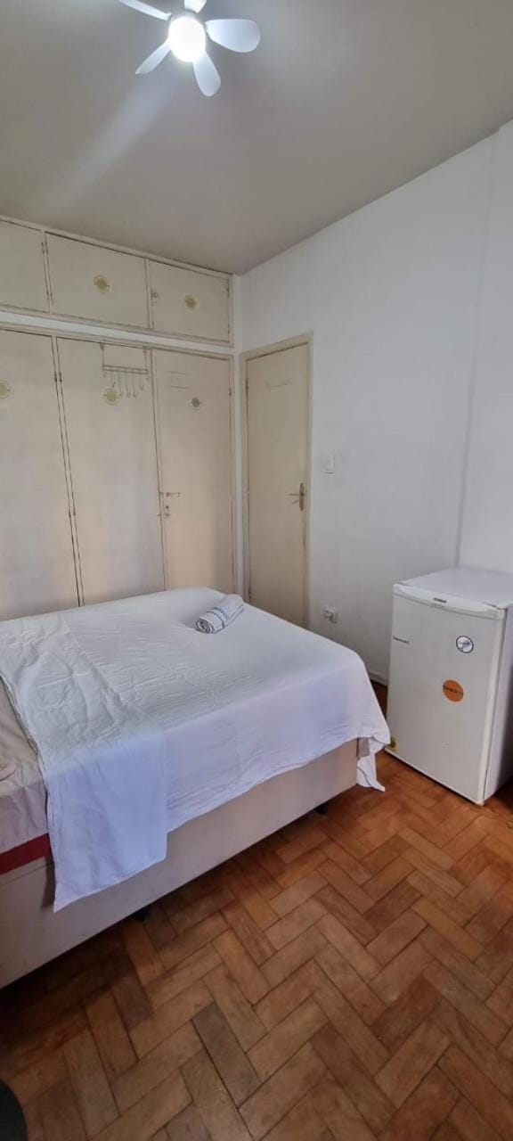 AV PAULISTA - QUARTO CASAL em Ap compartilhado, aceita mulheres ou casal Vacation rental in Sao Paulo City