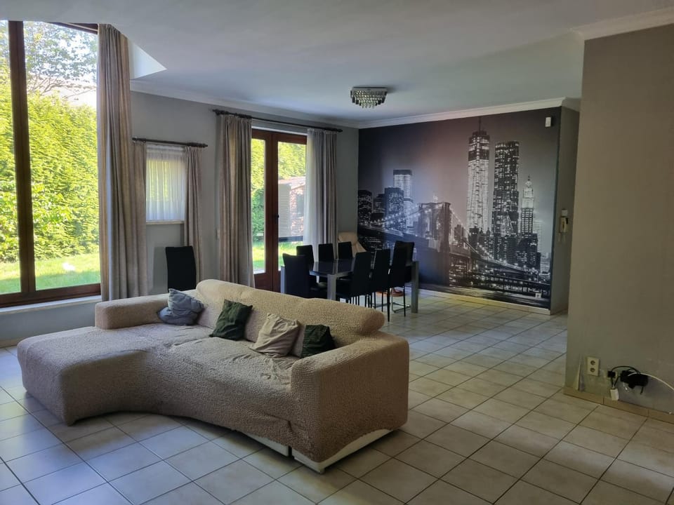 Beautiful 4 bedroom Villa close to Antwerp Villa in Antwerp