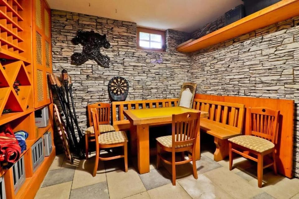 Meeting/conference room