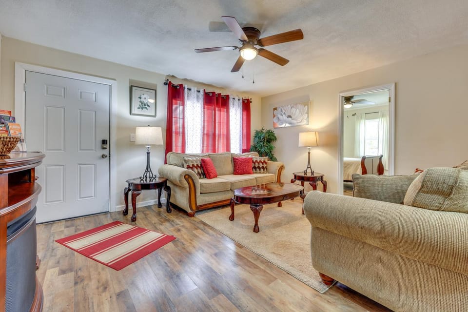 2 Mi to Dtwn: Home w/ Game Room in St Augustine! House in Saint Augustine
