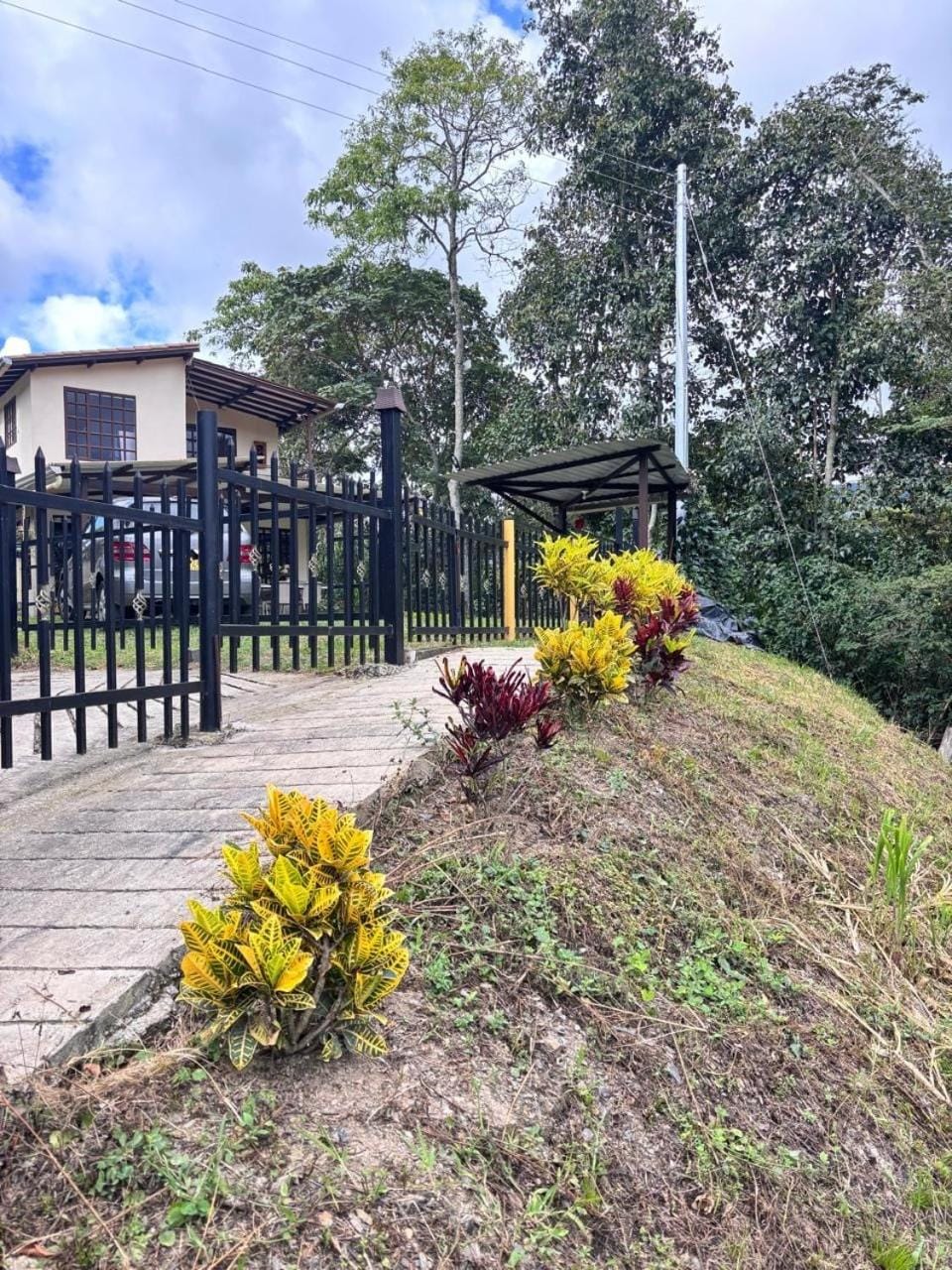 Casa Bella Campestre House in Cundinamarca, Colombia