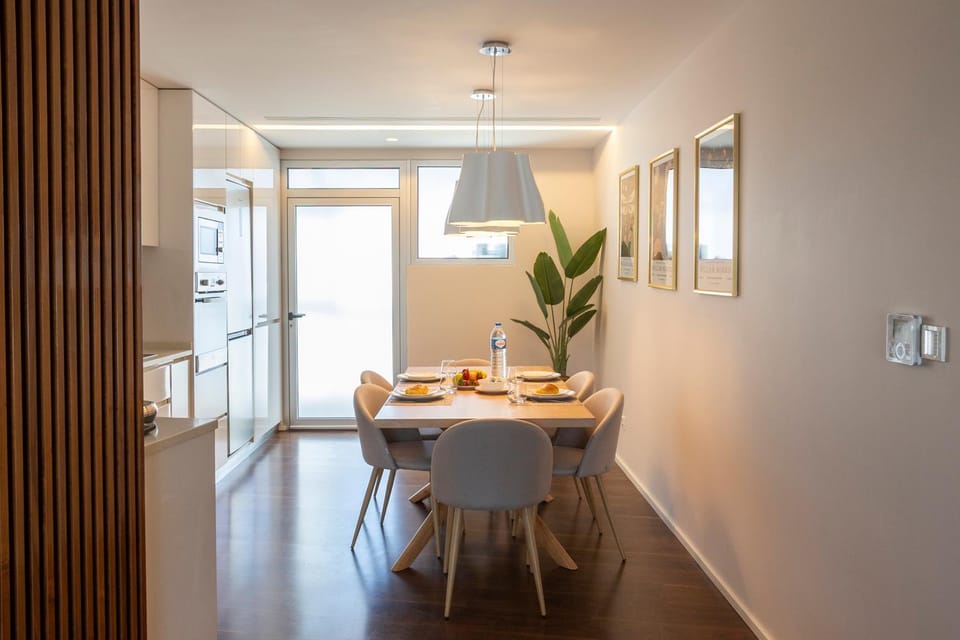 Kitchen or kitchenette, Dining area, Communal kitchen, Breakfast, kitchen