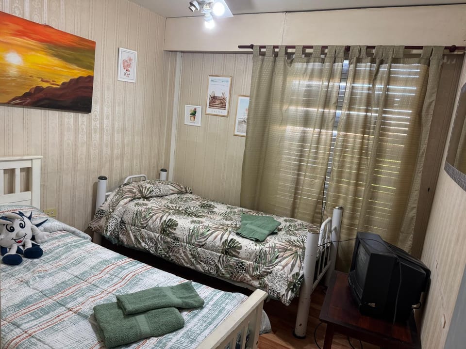 Departamento para 3 personas cerca del Estadio Único Madre de Ciudades, Terminal de Ómnibus, Hospital Independencia, Facultad de Medicina, Centro y Sanatorio Alberdi Apartment in Santiago del Estero