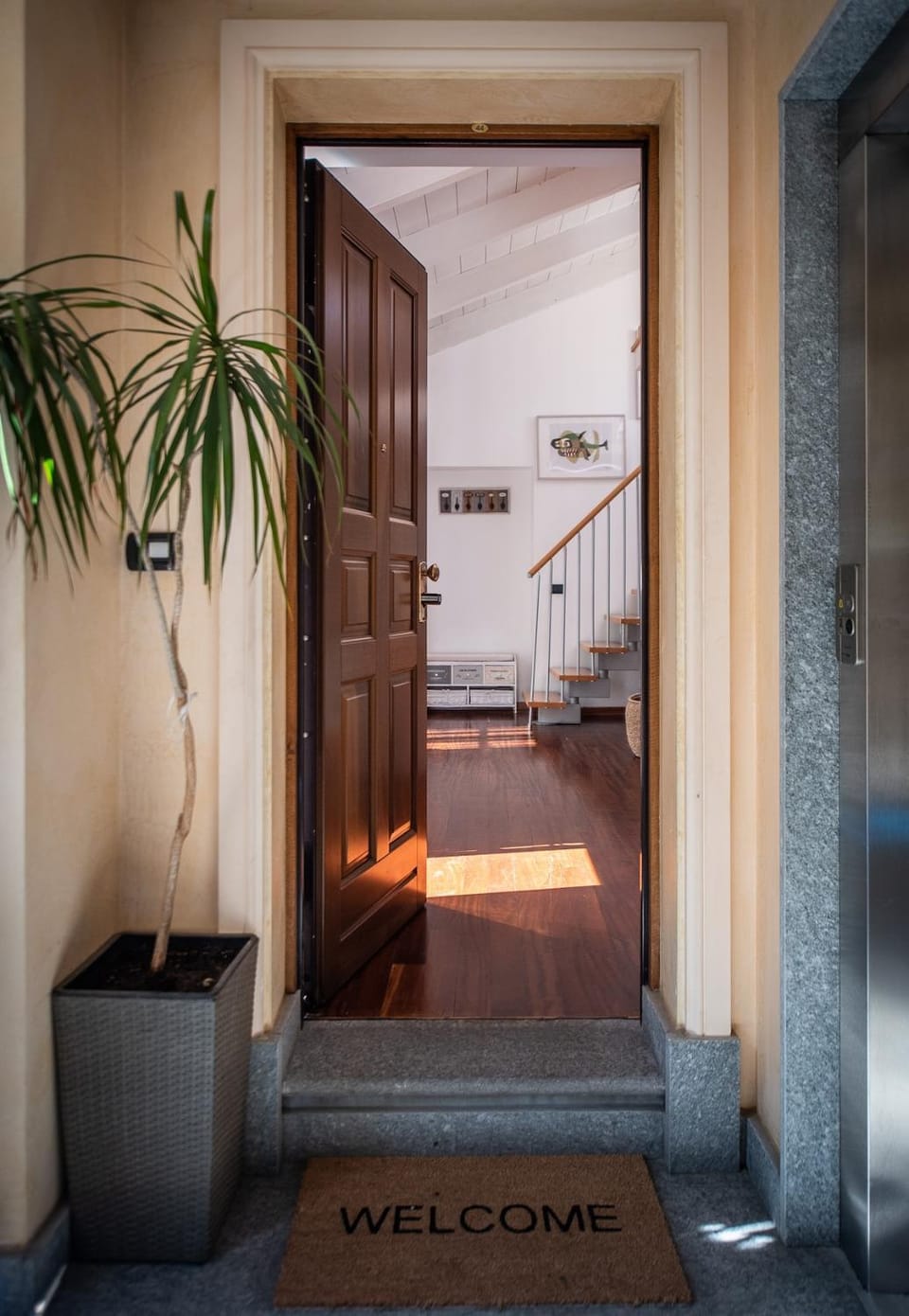 Facade/entrance
