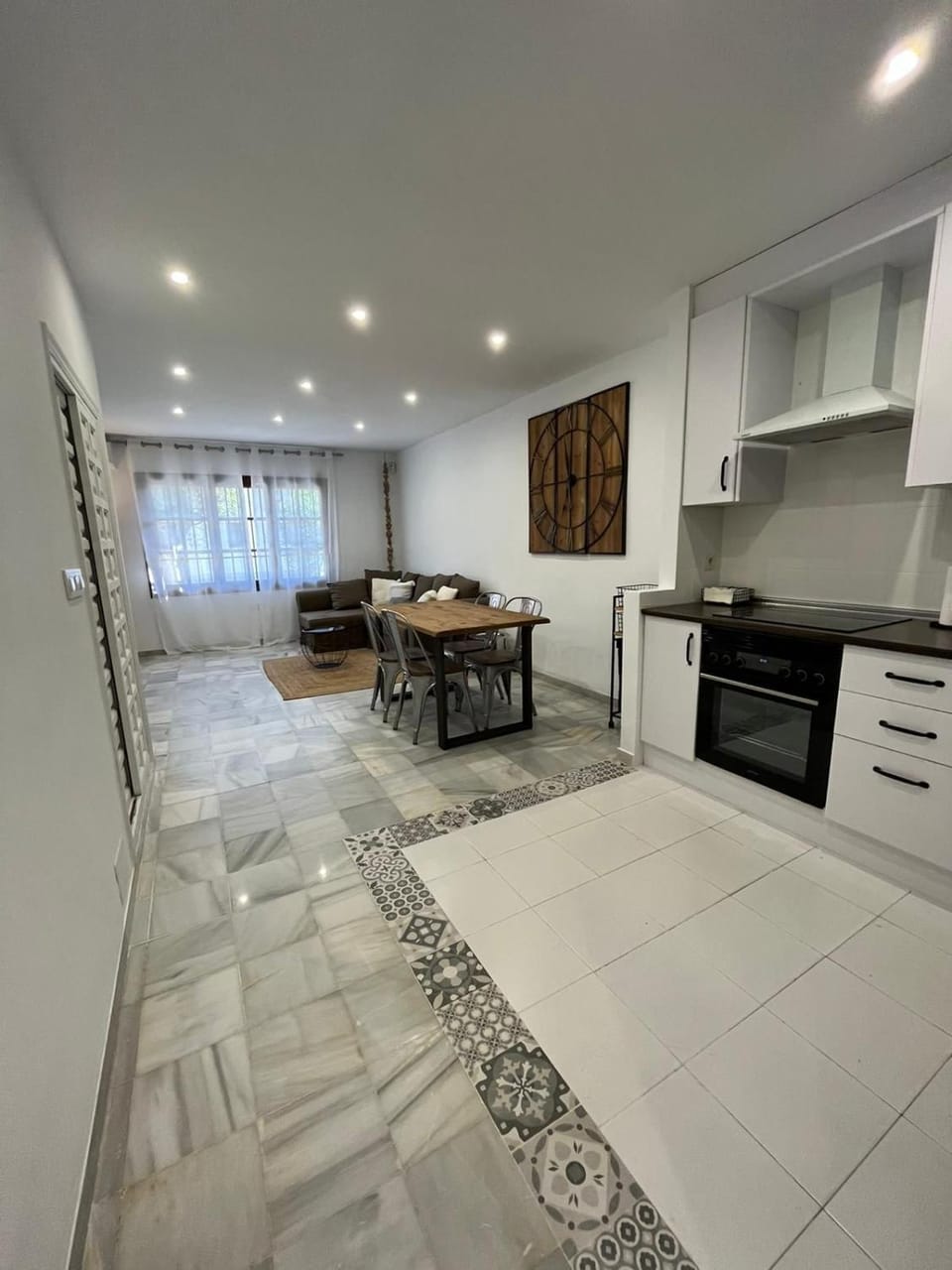 Kitchen or kitchenette, oven