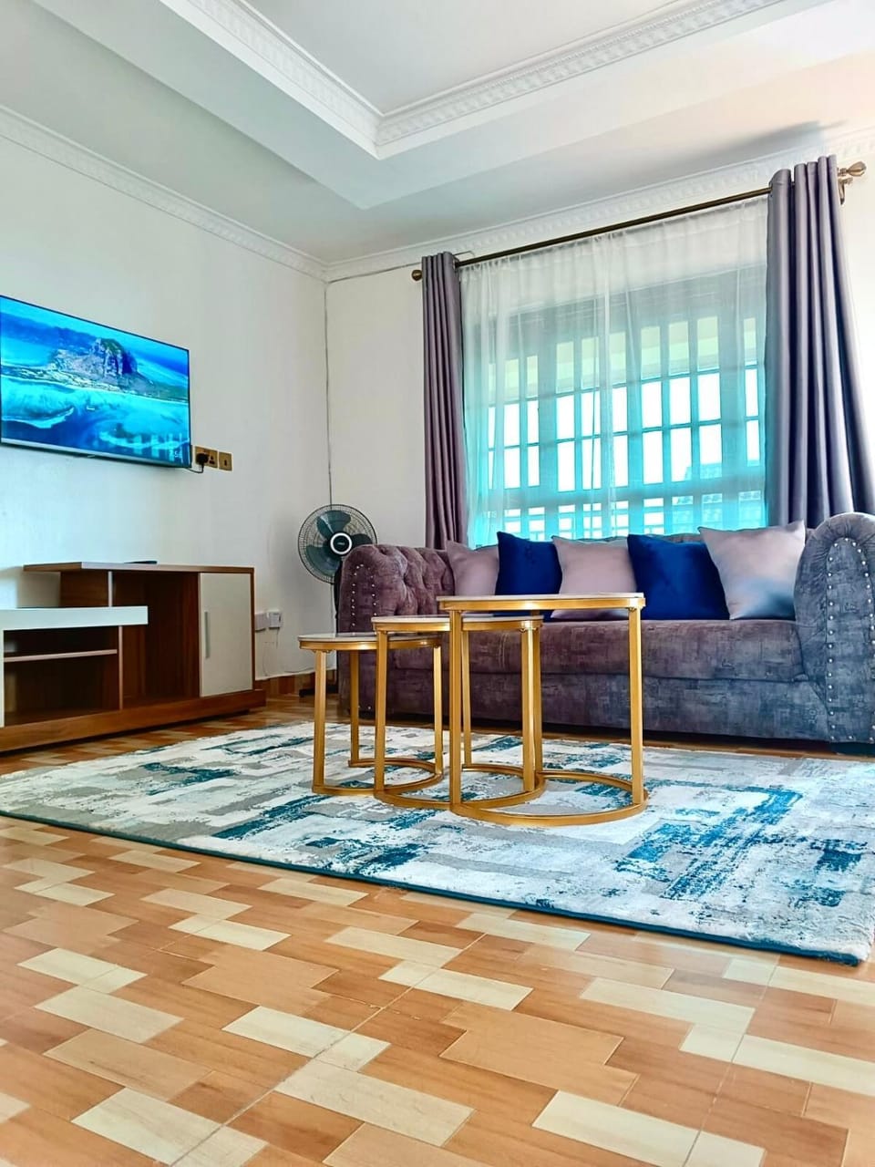 TV and multimedia, Living room, Seating area