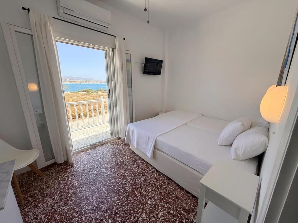 Bed, TV and multimedia, Balcony/Terrace, Bedroom, Sea view