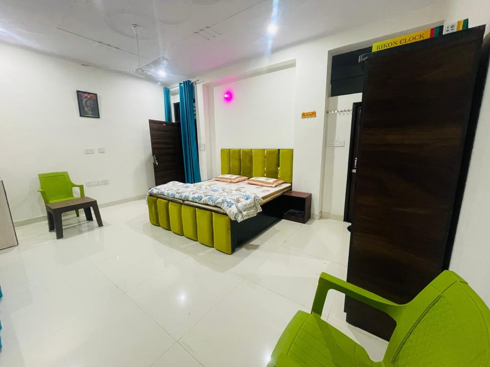 Neelkanth Stay Home Bed and Breakfast in Jaipur