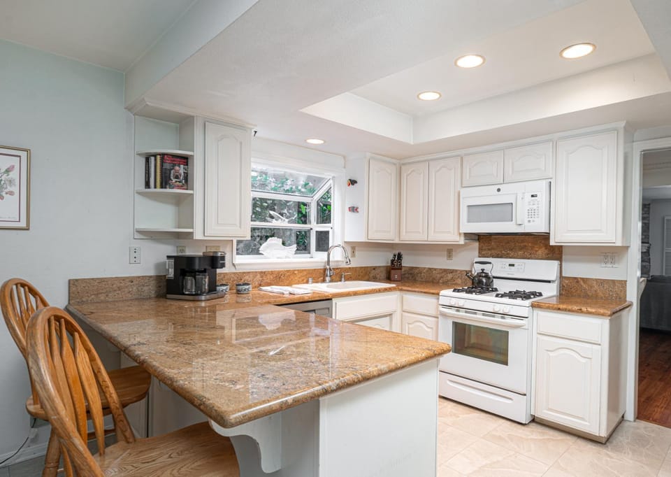 223 Agate Ave House in Balboa Island