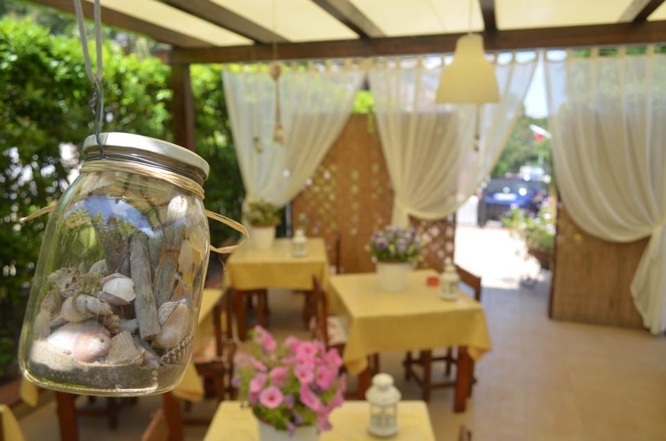 Patio, Communal lounge/ TV room, Garden, Balcony/Terrace, Lobby or reception, Lounge or bar, Beach, Alcoholic drinks, Non alcoholic drinks