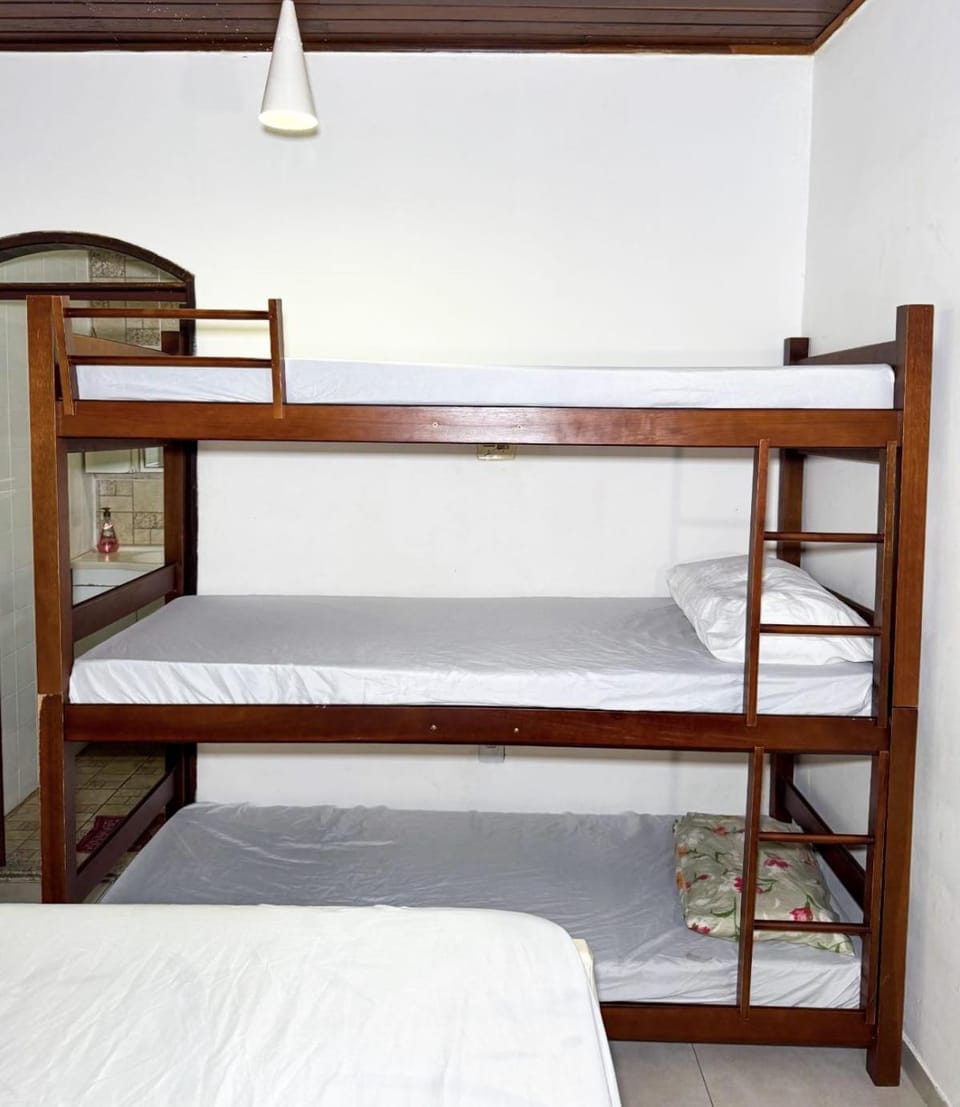 Suite 50 metros da praia ilhabela Apartment in Ilhabela