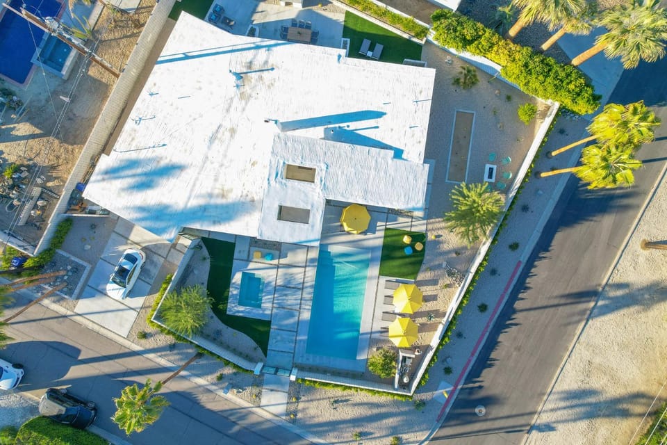 Property building, Bird's eye view
