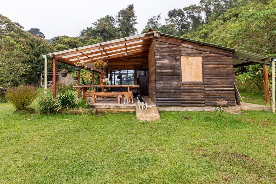 La cabaña del Búho Campground/ 
RV Resort in Valle del Cauca